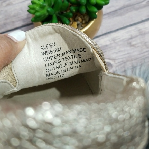 NWOB Kenneth Cole Platform Alesy Slip-On Sneakers - Picture 7 of 7